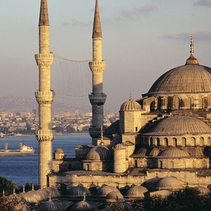 Истанбул градот на два континенти